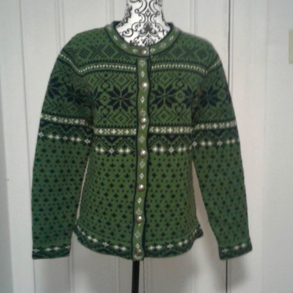 L.L. Bean Sweaters - L.L. Bean cardigan lambswool nordic snowflakes